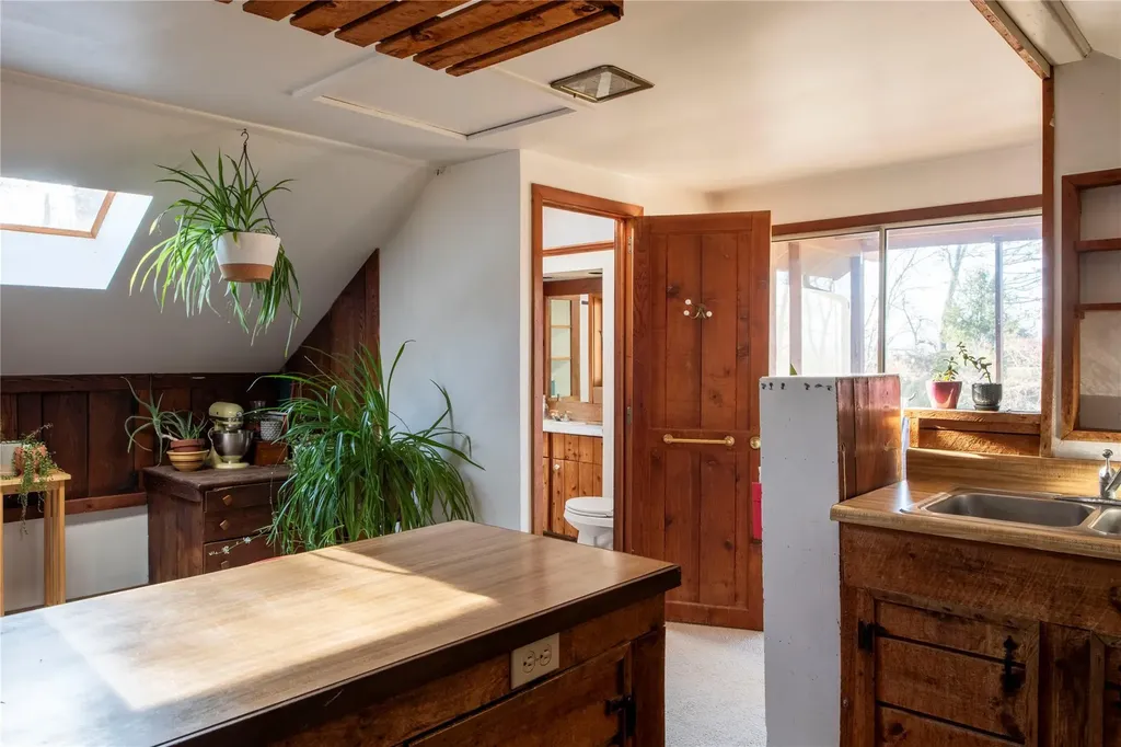 4809 Route 9g Red Hook NY 12571
