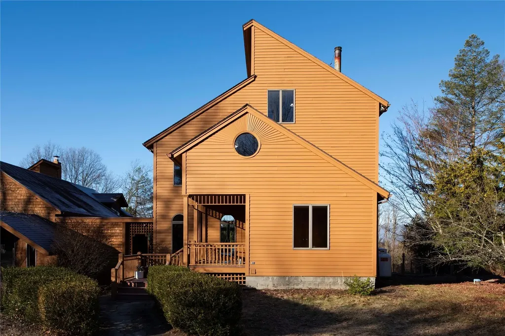 4809 Route 9g Red Hook NY 12571