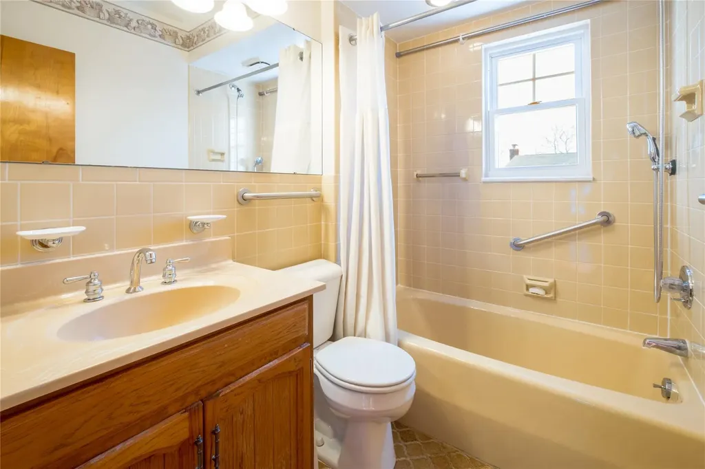 30 Lyons Road Scarsdale NY 10583
