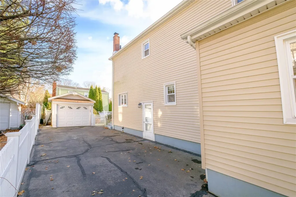 30 Lyons Road Scarsdale NY 10583