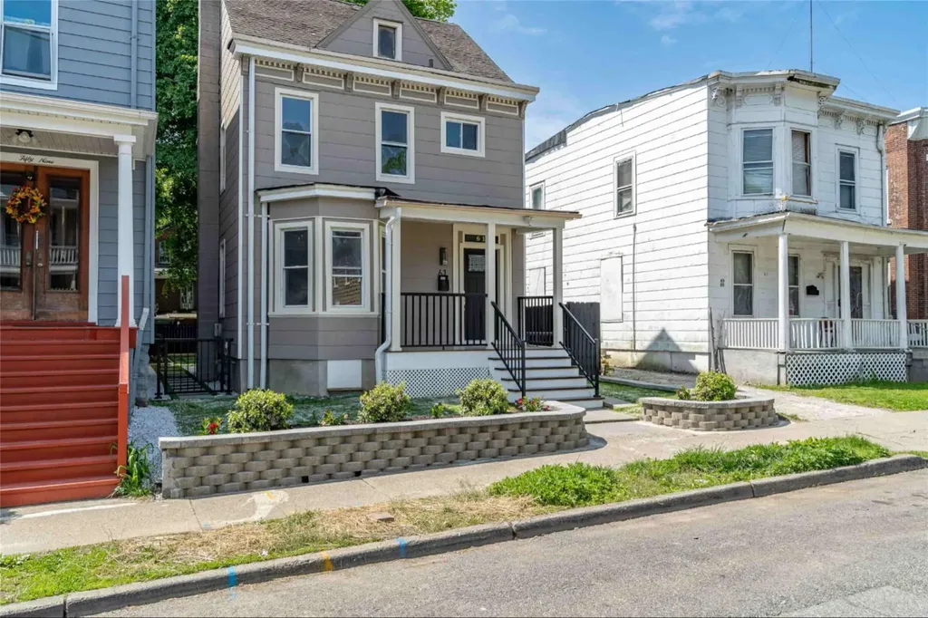 61 Beacon Street Newburgh NY 12550