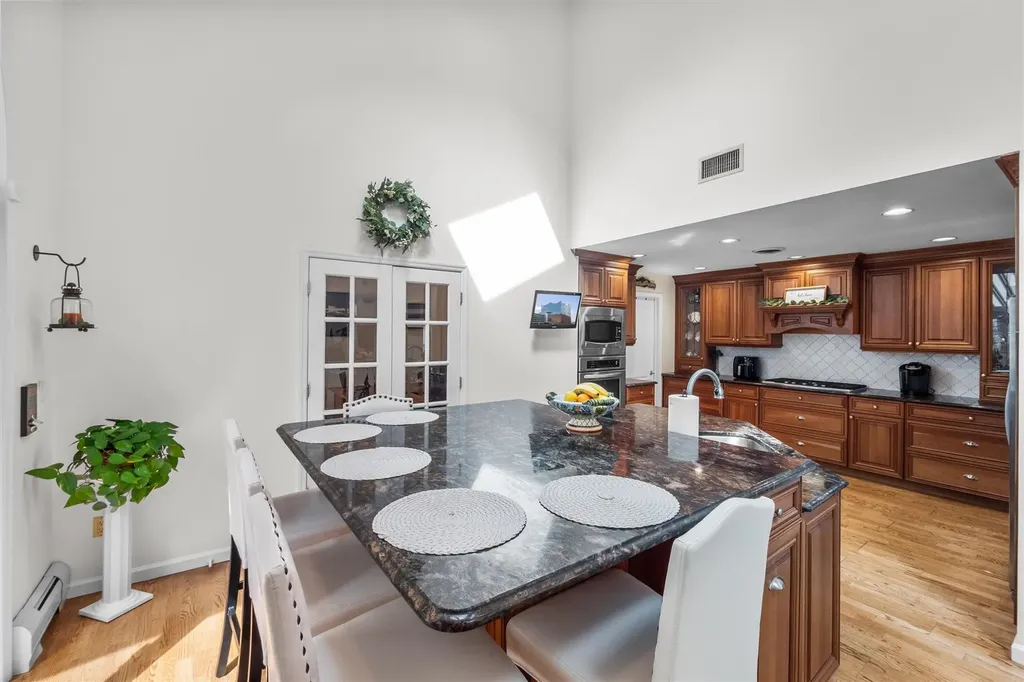 12 Bridge Road Nanuet NY 10954