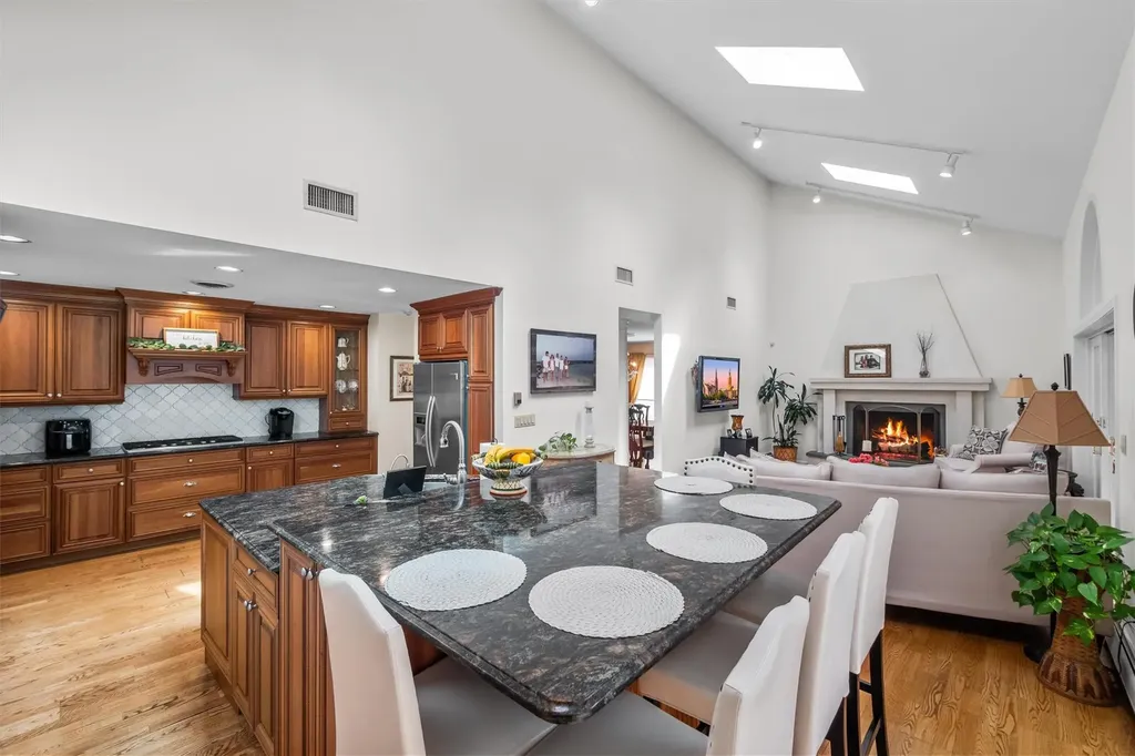 12 Bridge Road Nanuet NY 10954