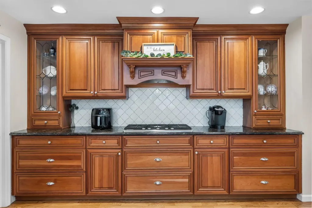 12 Bridge Road Nanuet NY 10954