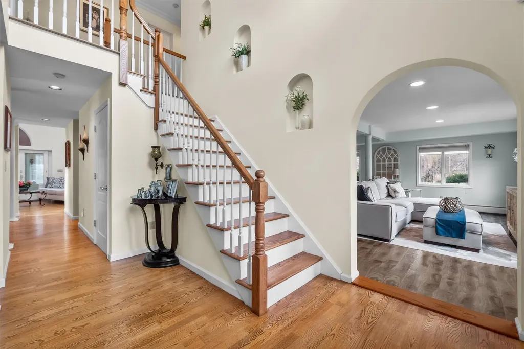 12 Bridge Road Nanuet NY 10954