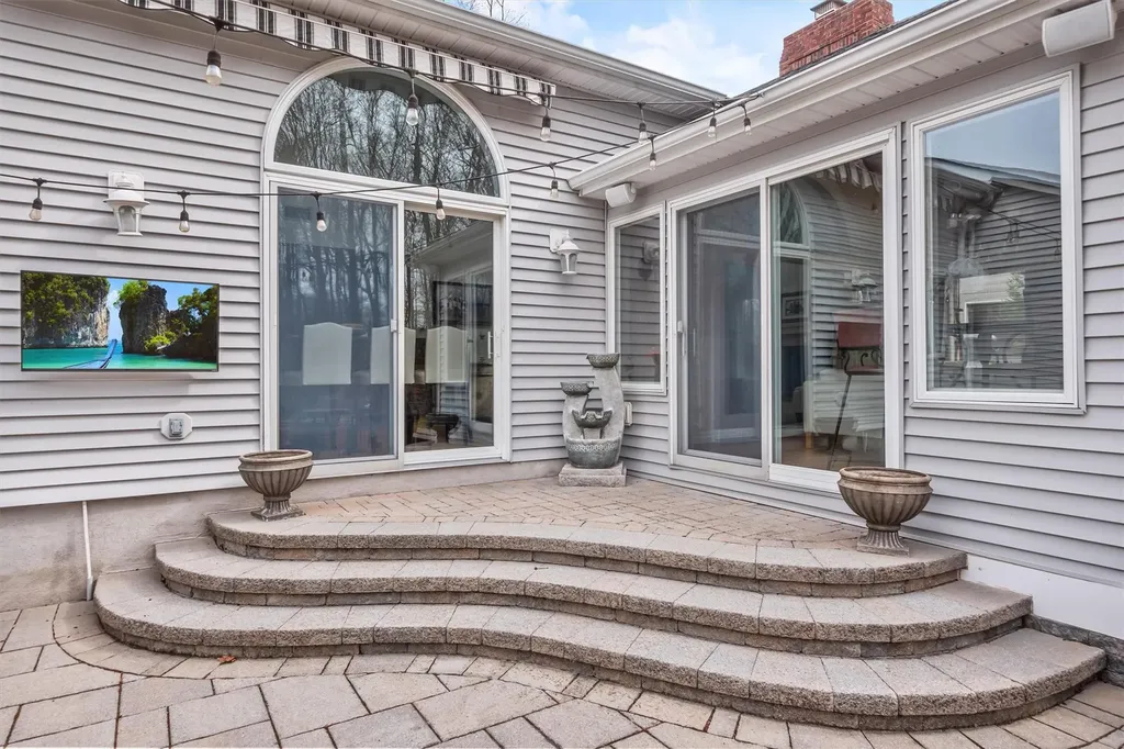 12 Bridge Road Nanuet NY 10954