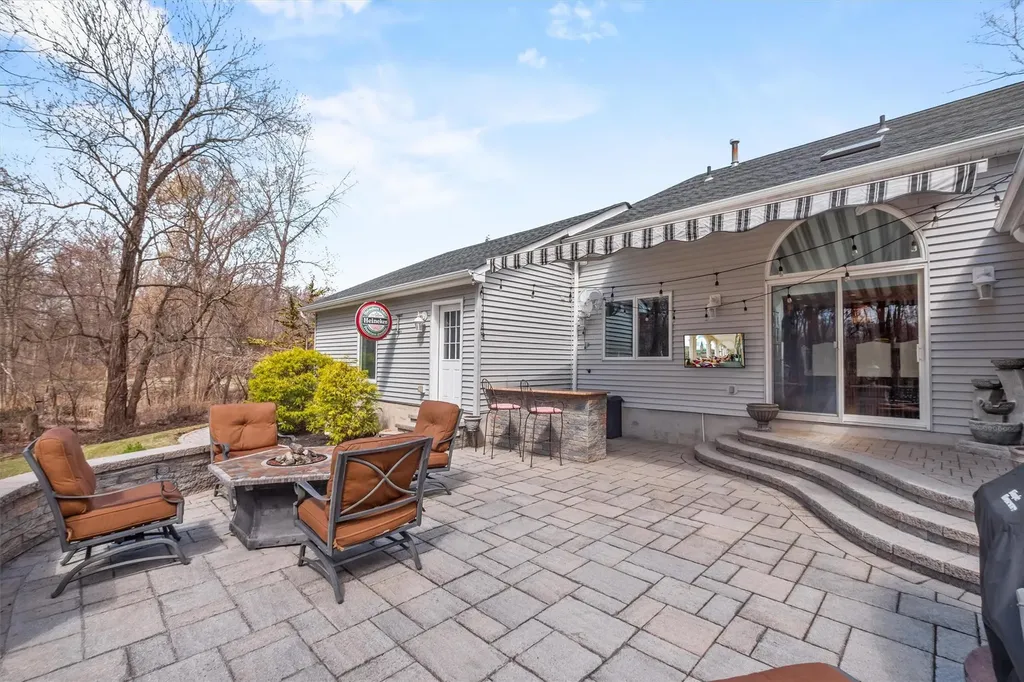 12 Bridge Road Nanuet NY 10954