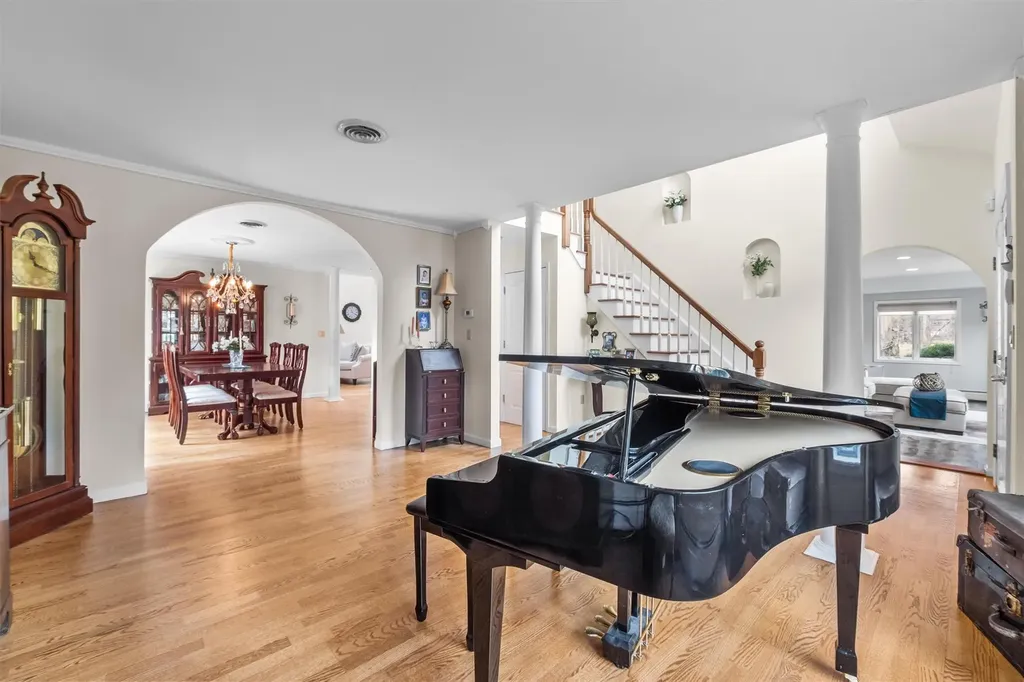 12 Bridge Road Nanuet NY 10954