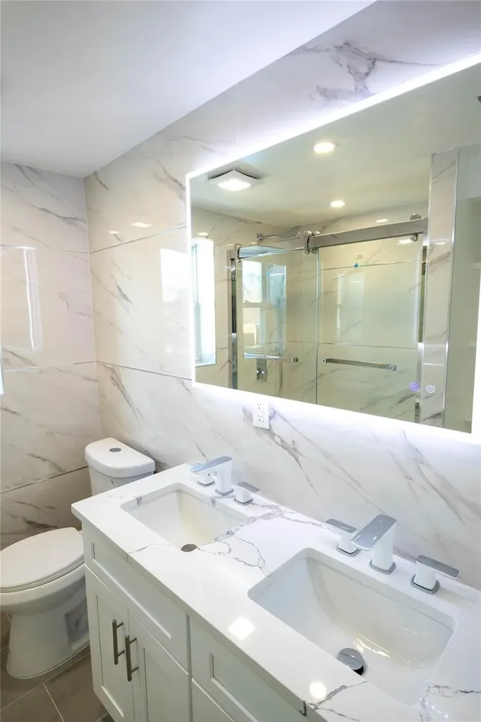 43 Cliff Avenue Hempstead NY 11550