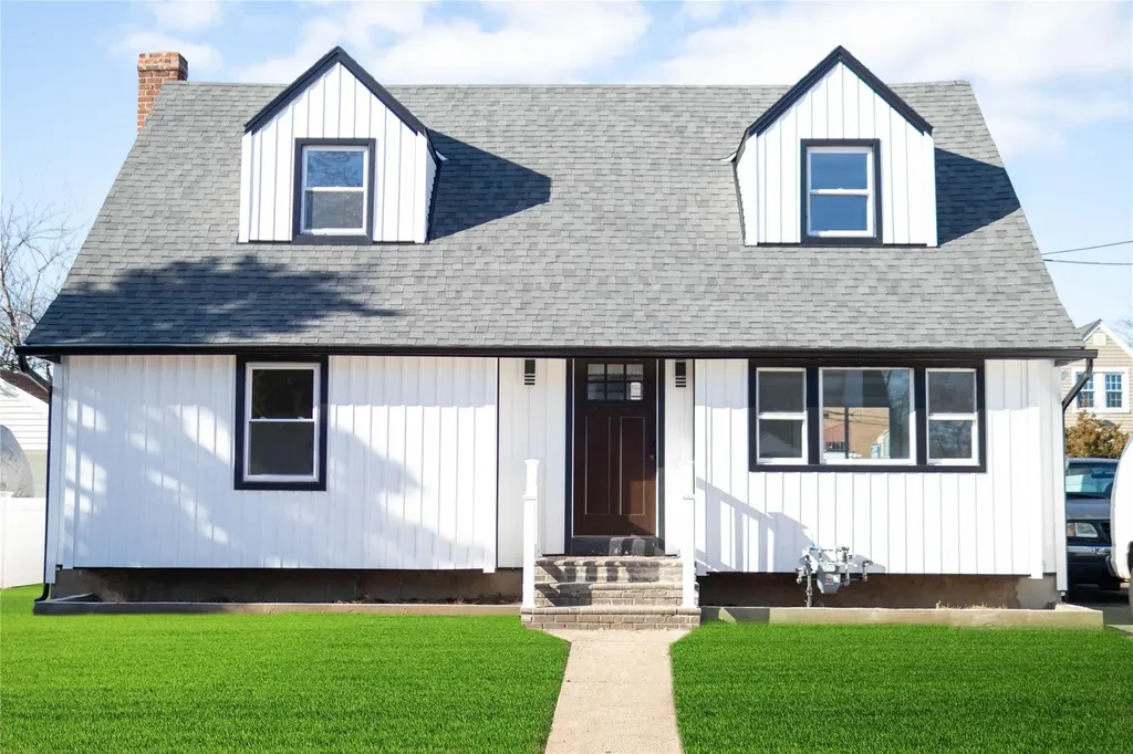 43 Cliff Avenue Hempstead NY 11550