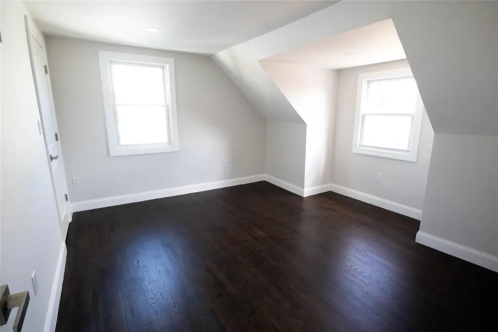 43 Cliff Avenue Hempstead NY 11550