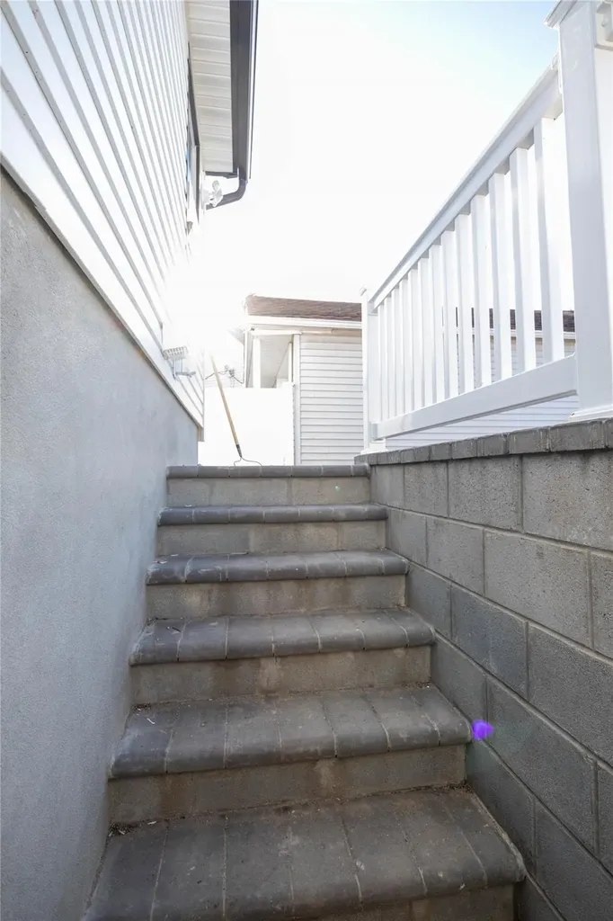 43 Cliff Avenue Hempstead NY 11550