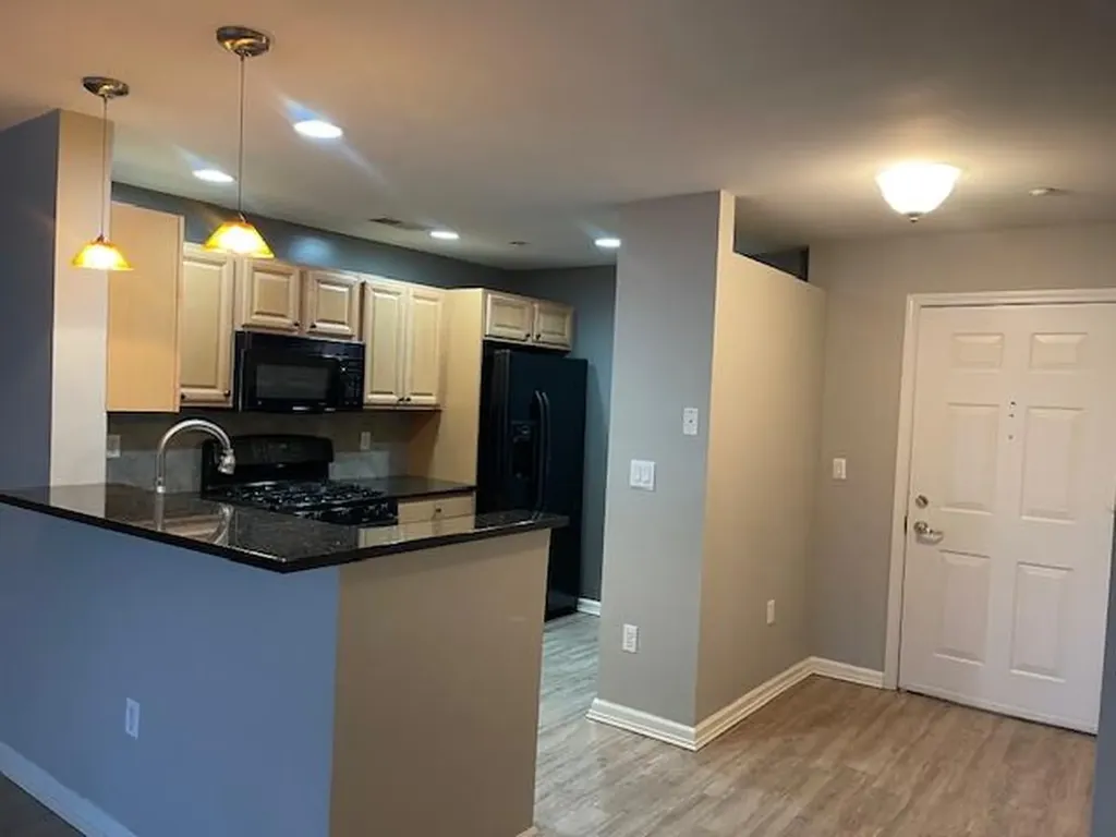 1121 Round Pointe Drive Haverstraw NY 10927