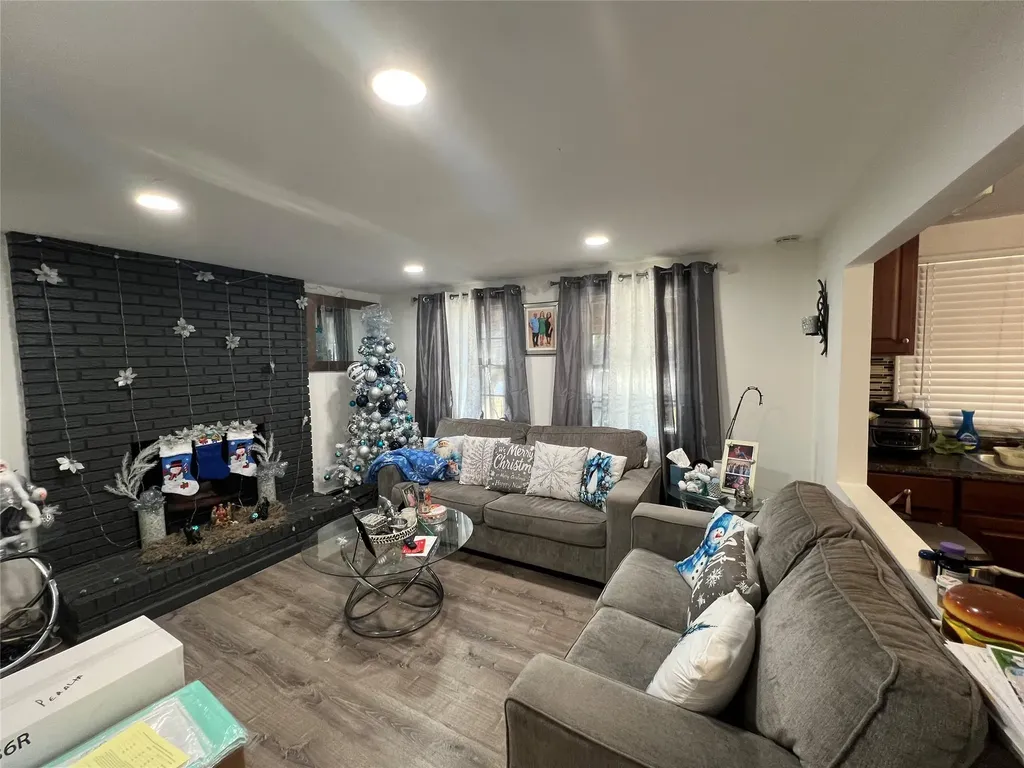159 14th Street West Babylon NY 11704