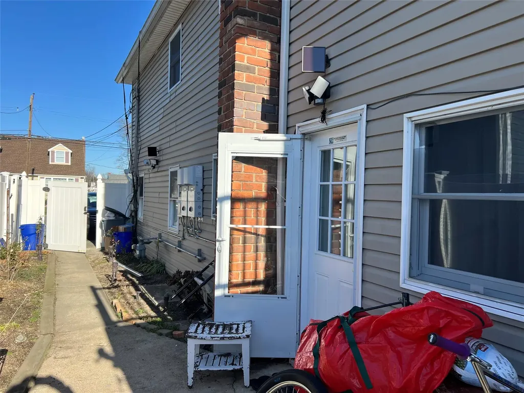 159 14th Street West Babylon NY 11704