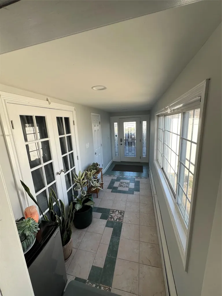 159 14th Street West Babylon NY 11704