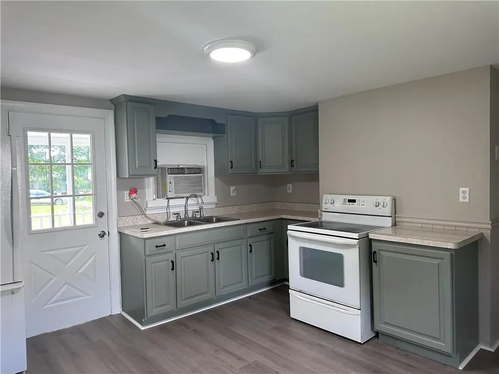 41 Talmadge Street Poughkeepsie NY 12601