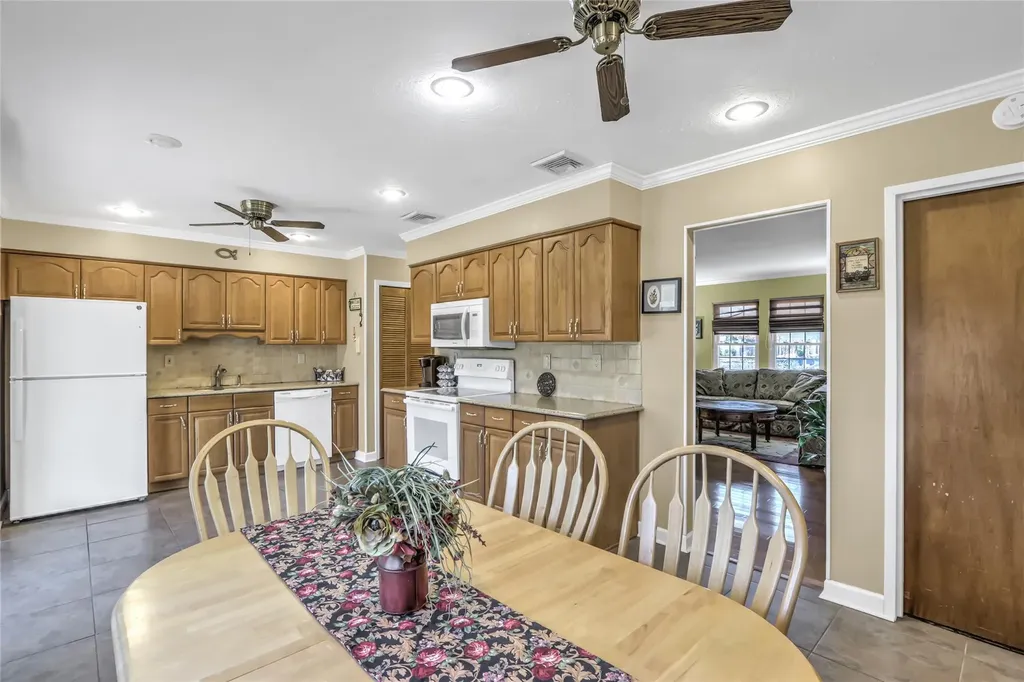 9 Cavalier Court Ridge NY 11961