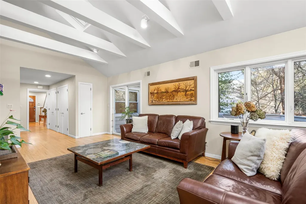 30 Bonnie Way Larchmont NY 10538