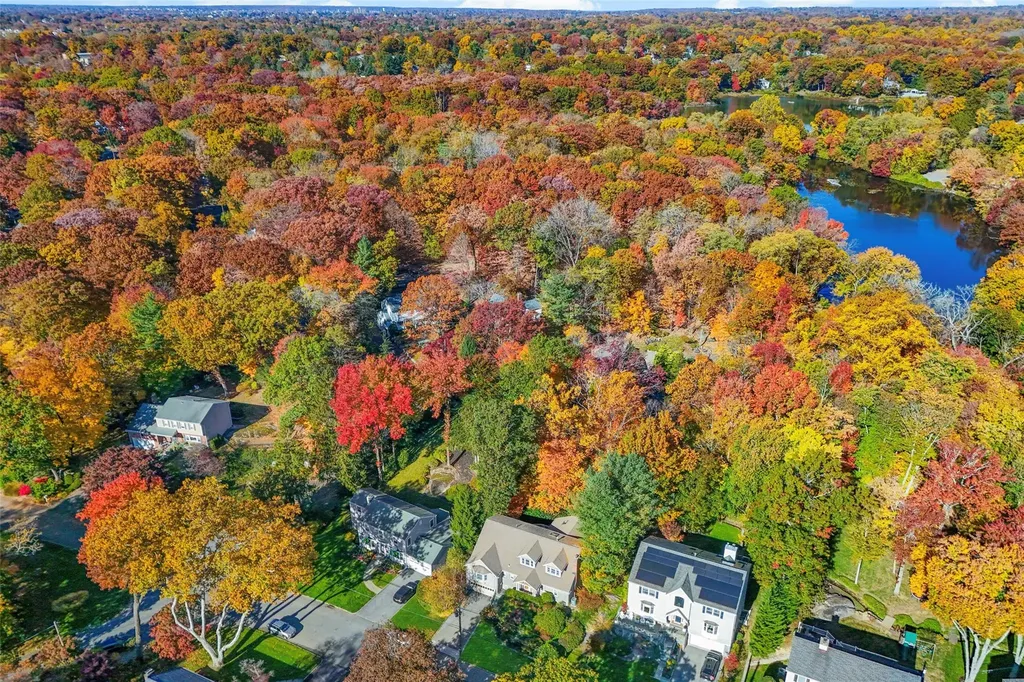 30 Bonnie Way Larchmont NY 10538