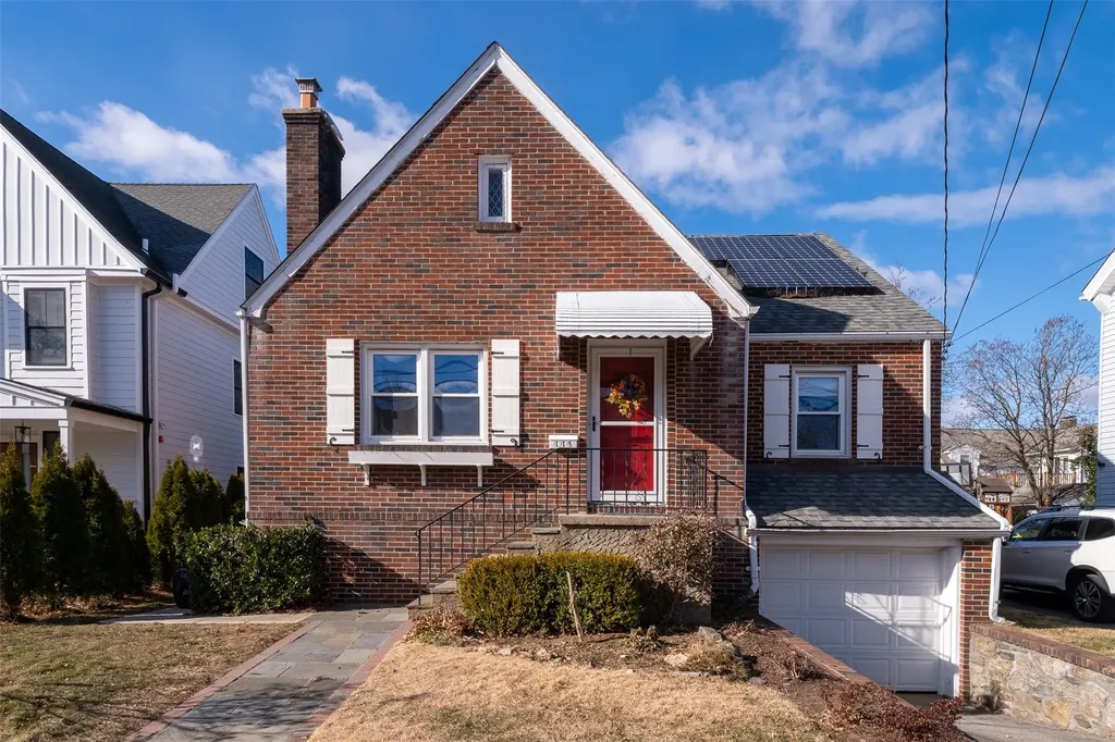 115 Third Avenue Pelham NY 10803