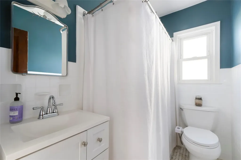 115 Third Avenue Pelham NY 10803