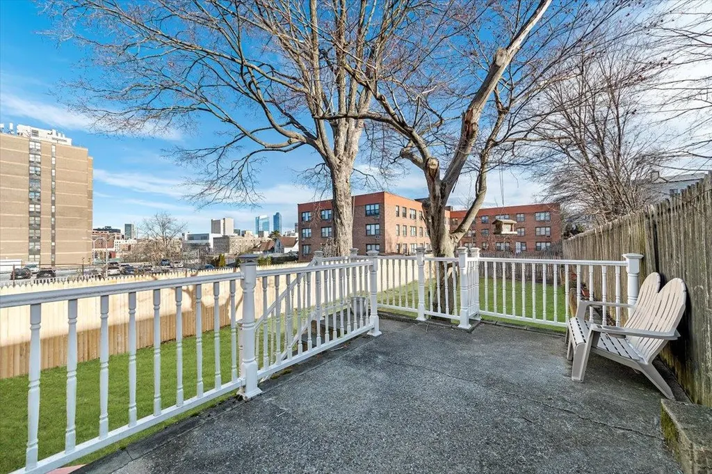 17 Cambridge Avenue White Plains NY 10605