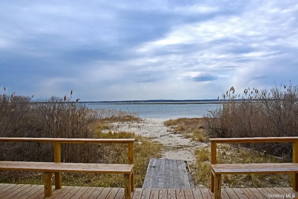 20 Dune Lane Westhampton Dunes NY 11978