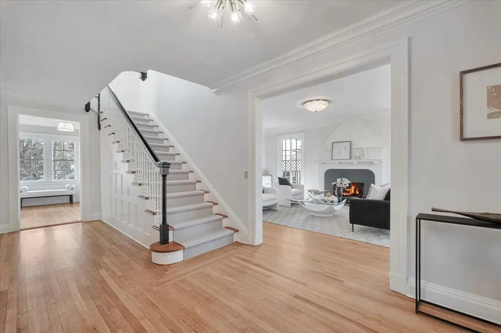 8 Circle Road Scarsdale NY 10583