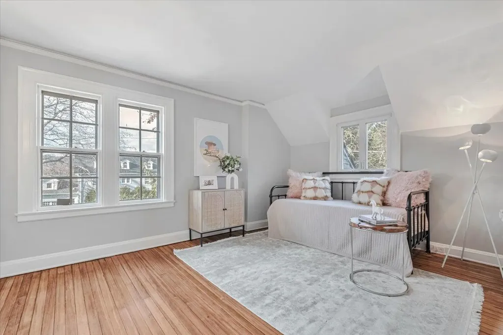 8 Circle Road Scarsdale NY 10583