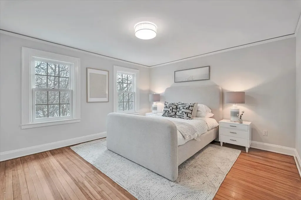 8 Circle Road Scarsdale NY 10583