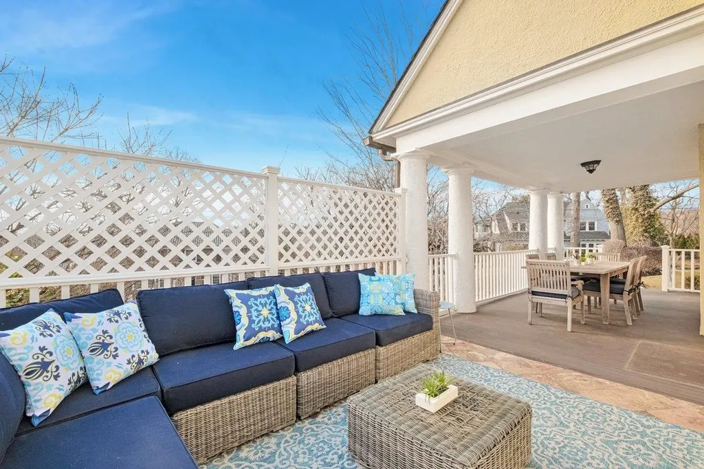 8 Circle Road Scarsdale NY 10583