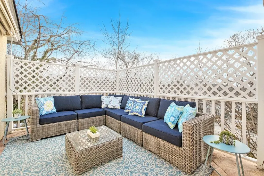 8 Circle Road Scarsdale NY 10583