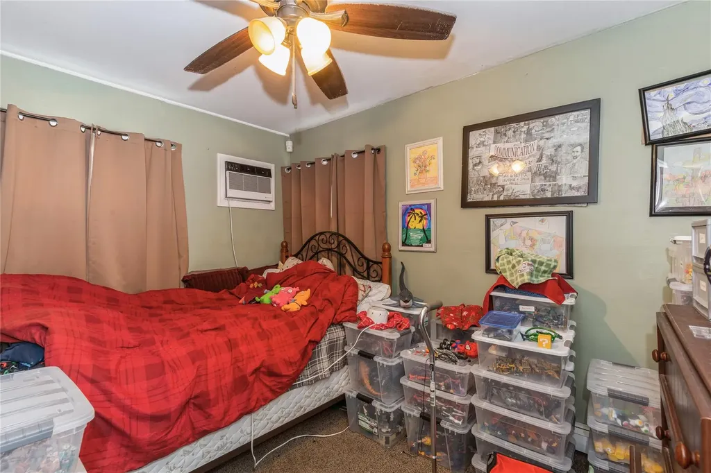 29 Sunset Lane Levittown NY 11756