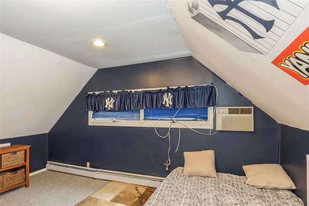 29 Sunset Lane Levittown NY 11756