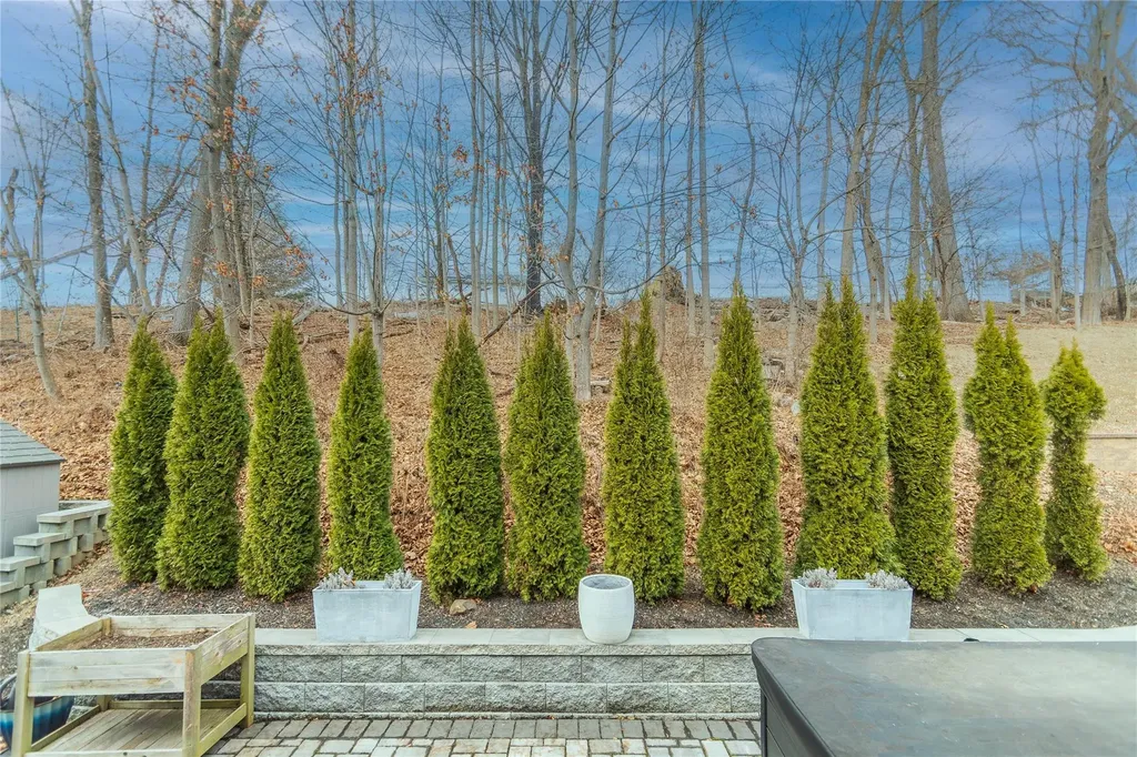 105 Logans Way Maybrook NY 12543