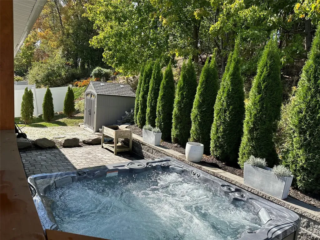 105 Logans Way Maybrook NY 12543