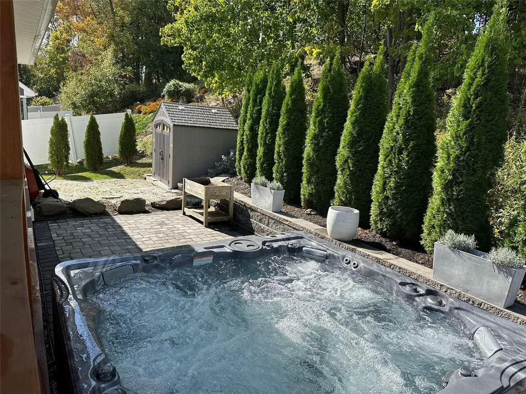 105 Logans Way Maybrook NY 12543