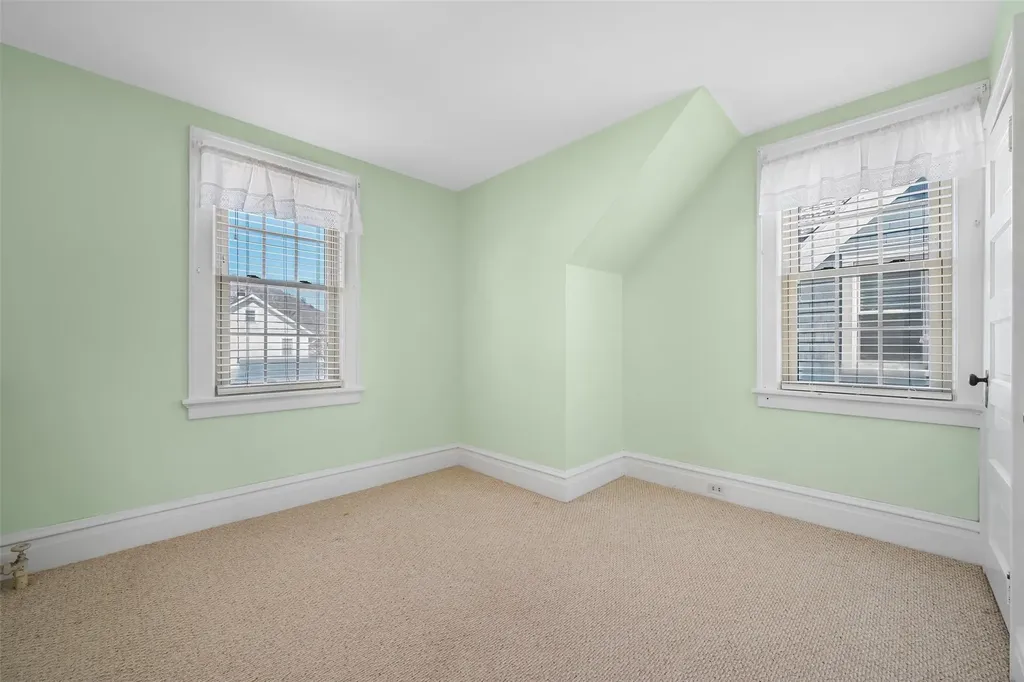 12 Kellogg Avenue Port Jervis NY 12771