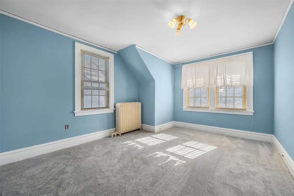 12 Kellogg Avenue Port Jervis NY 12771