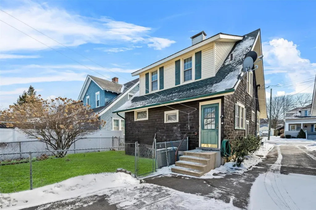 12 Kellogg Avenue Port Jervis NY 12771