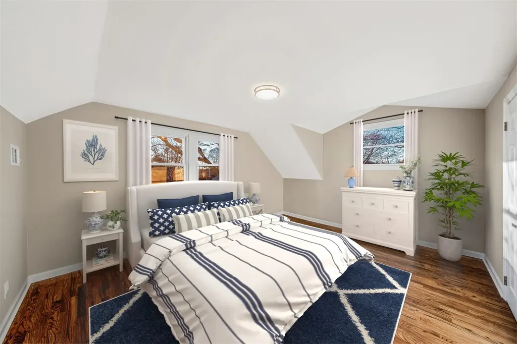 305 Dolphin Lane West Babylon NY 11704