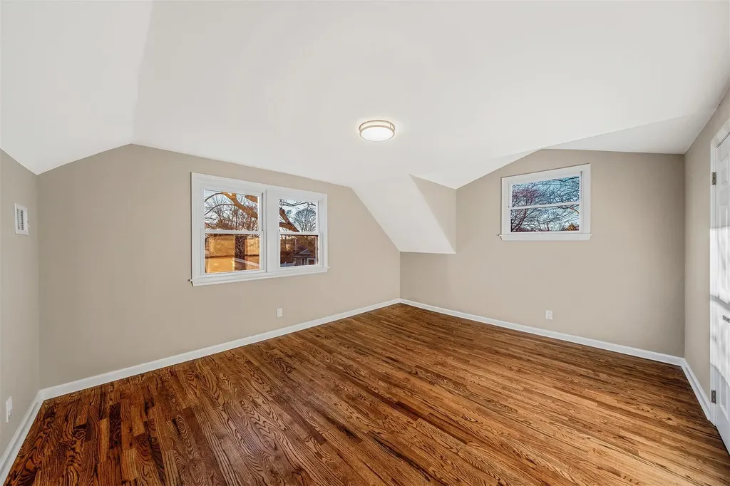 305 Dolphin Lane West Babylon NY 11704