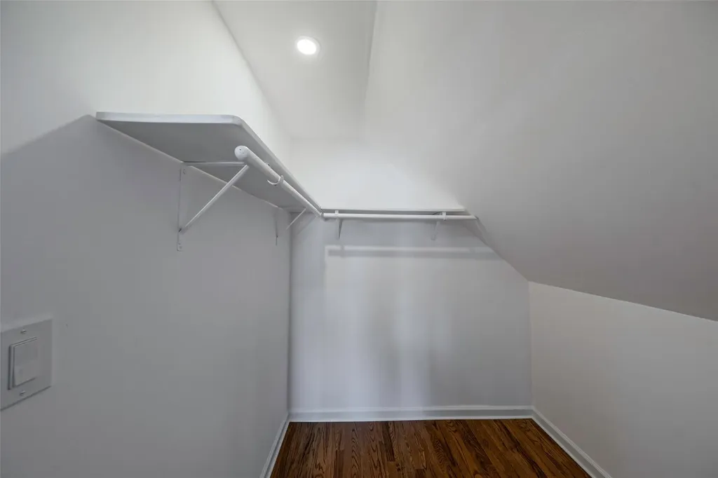 305 Dolphin Lane West Babylon NY 11704