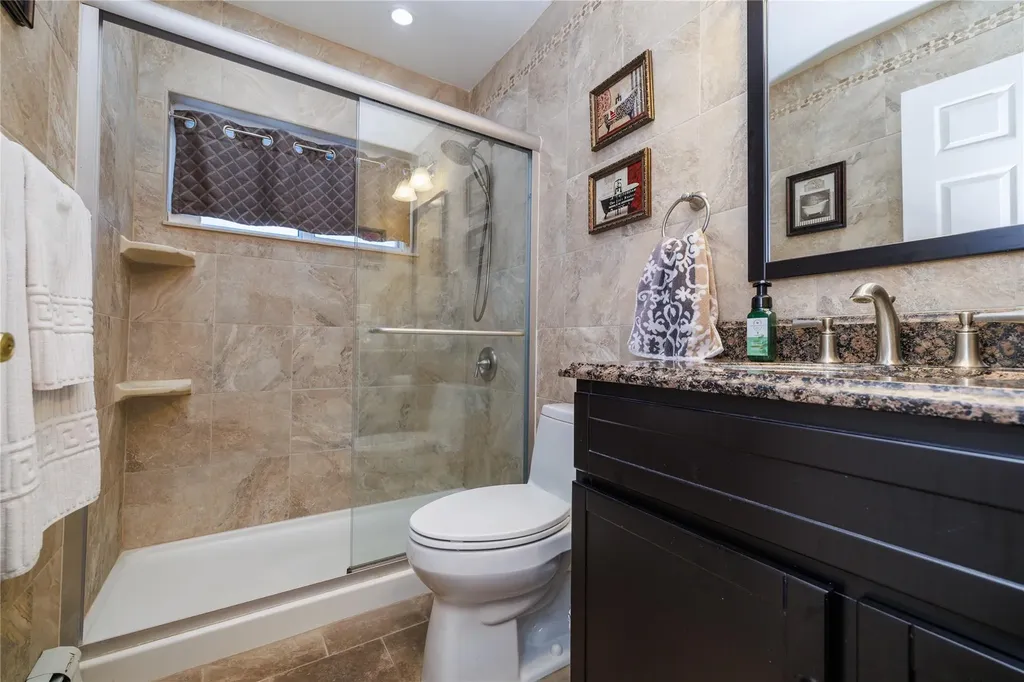 265 Blacksmith Road Levittown NY 11756