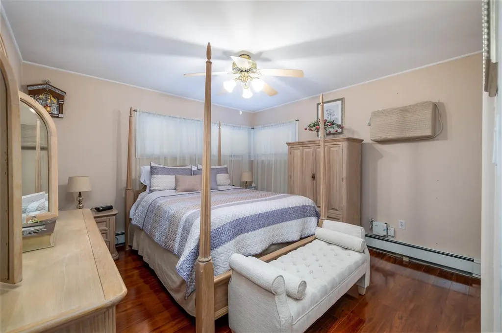 265 Blacksmith Road Levittown NY 11756