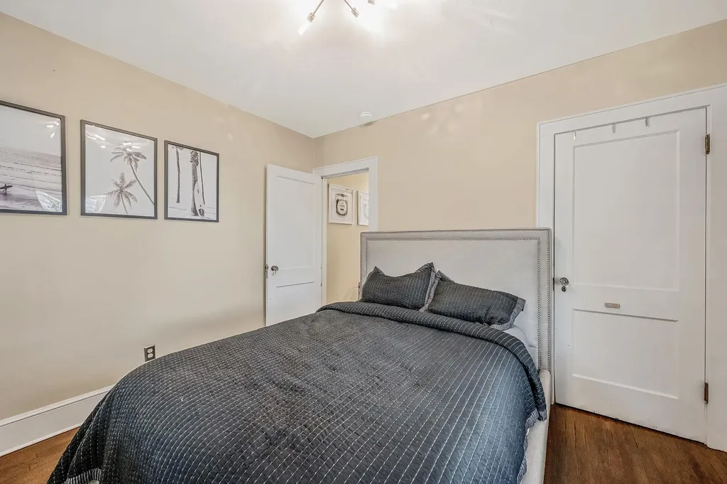 81 Willow Avenue Huntington NY 11743
