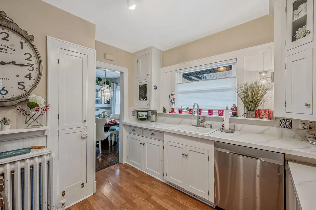 81 Willow Avenue Huntington NY 11743