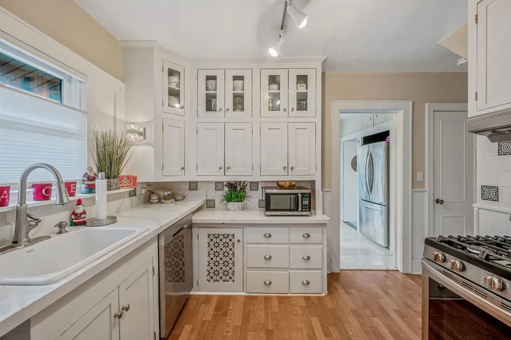 81 Willow Avenue Huntington NY 11743