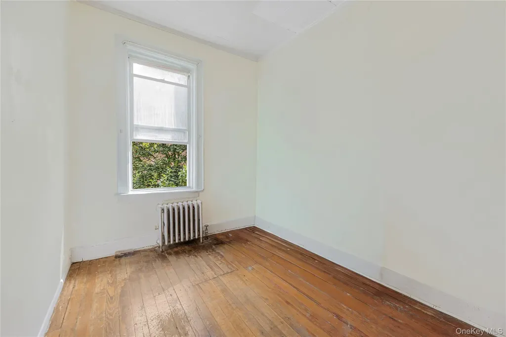 337 E 35th Street Brooklyn NY 11203